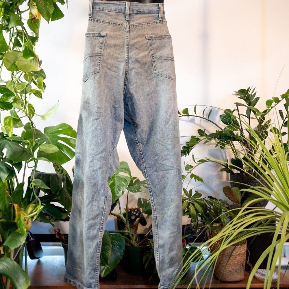 Levi Strauss Distressed Denim Jeans, Light Blue, 40 x 30 - Picture 4 of 11
